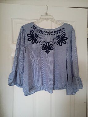 UNBRANDED Embroidered Top with Bell Sleeves Size M/L